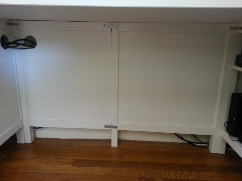 What were the two sides for the right pedestal of the desk becomes the back
